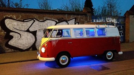 Volkwagen busje FeestMee